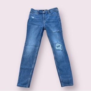Hollister High Rise Super Skinny Soft Stretch size 7S, 28W 27L